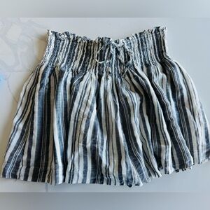 Stitch & Feather NWT Smocked Stripe Short Size L